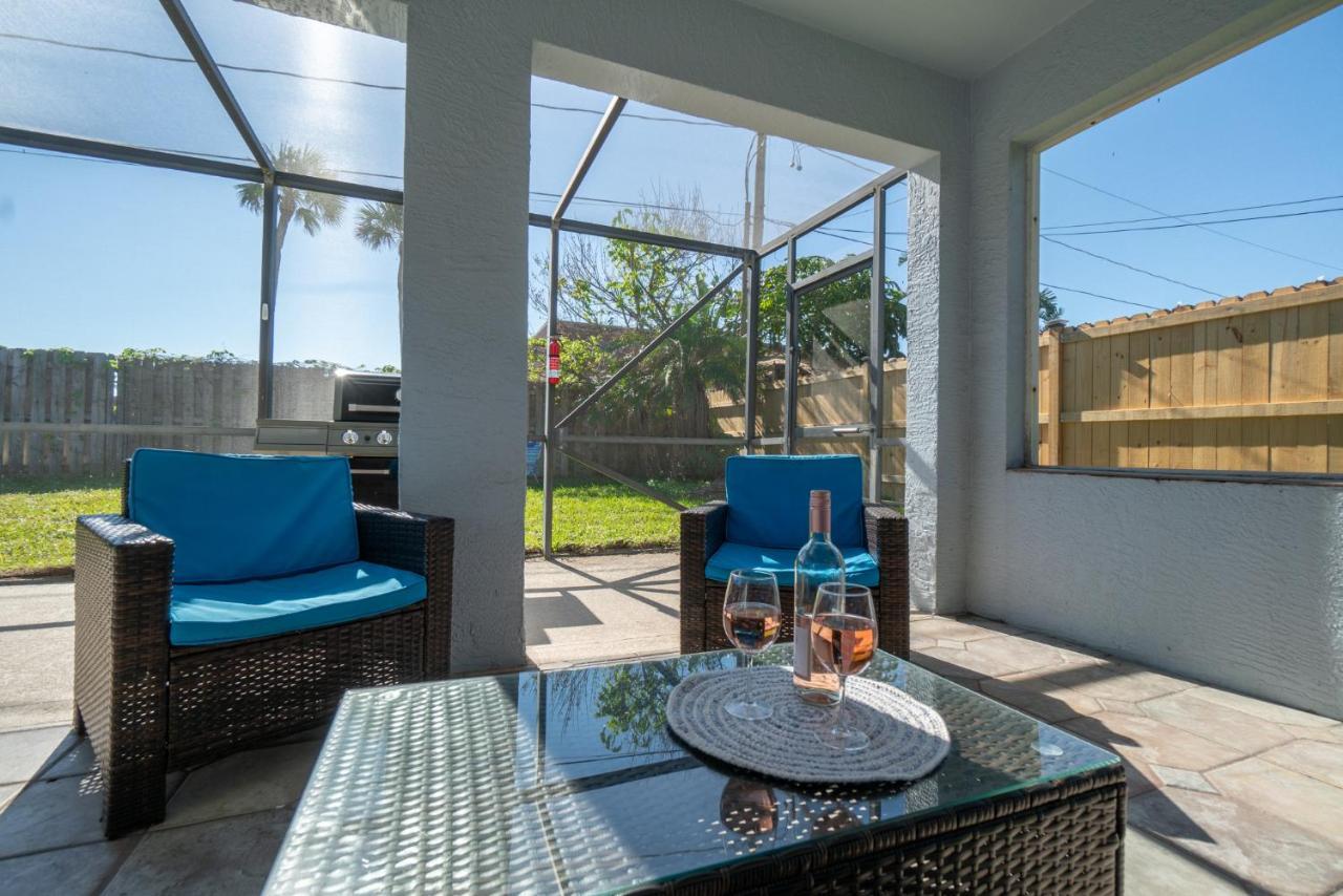 Serene Seaside Retreat - Dog Friendly - 2Br Townhouse With Shared Heated Pool Steps To Paradise Beach! Melbourne Exterior foto