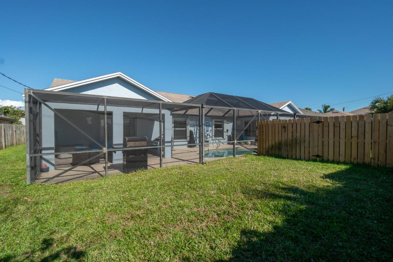 Serene Seaside Retreat - Dog Friendly - 2Br Townhouse With Shared Heated Pool Steps To Paradise Beach! Melbourne Exterior foto